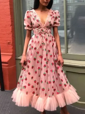 French Style Strawberry Two-tone V-neck Long Dress Sequins Ruffles Fashionable Net Yarn Sleeveless Robe